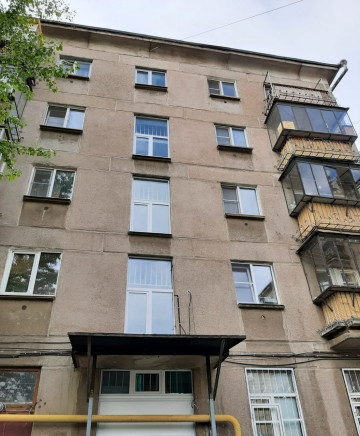 Выполнена замена деревянных окон на окна ПВХ в многоквартирном доме по адресу ул. Грязнова д.1